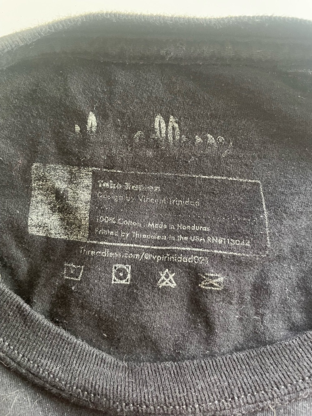 Threadless Black Graphic Tee - Picture 4 of 4